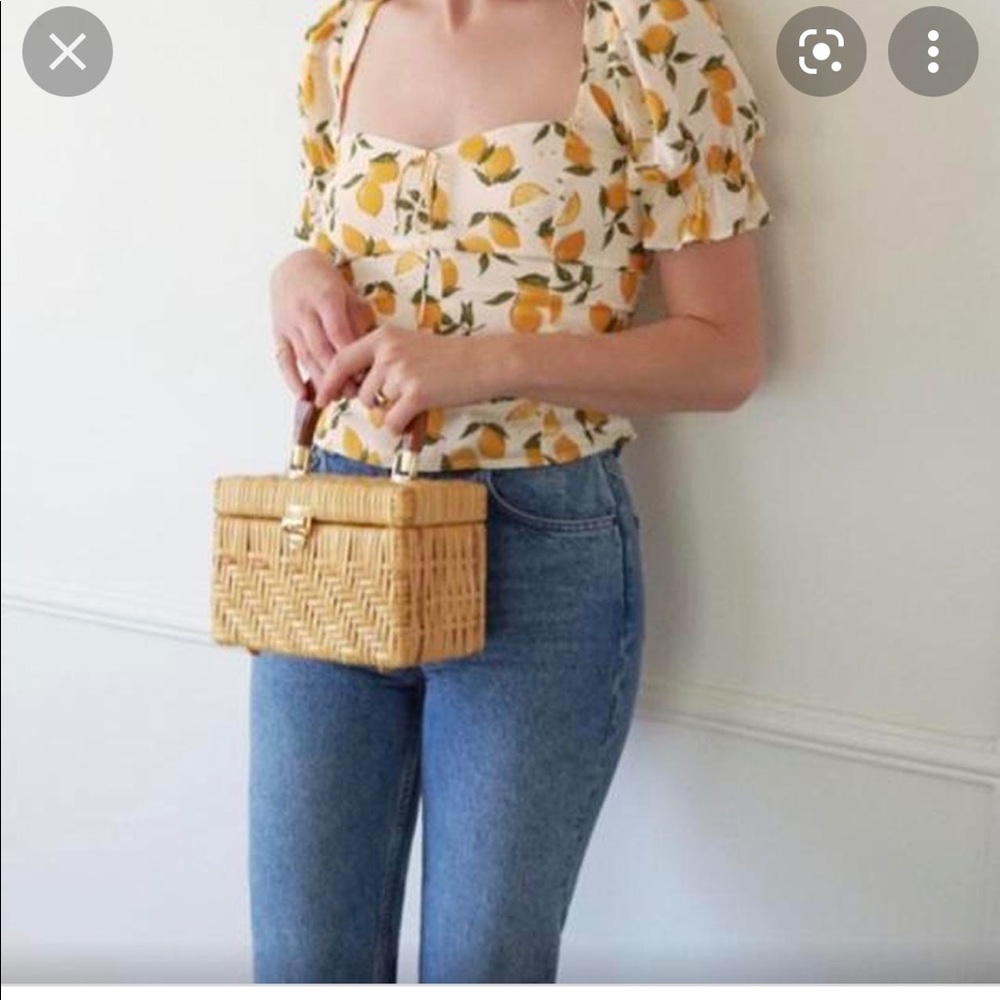 Reformation Delevan Top Size 0 in Lemonade